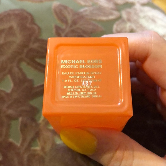 Michael Kors Exotic Blossom - Picture 2 of 3